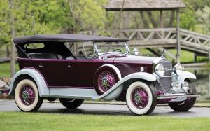 LaSalle 7-Passenger Touring by Fleetwood